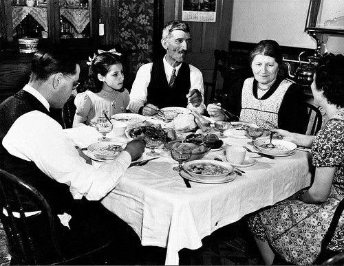 Hospital Foods Then vs Now: A Tale of Two Plates and Patients